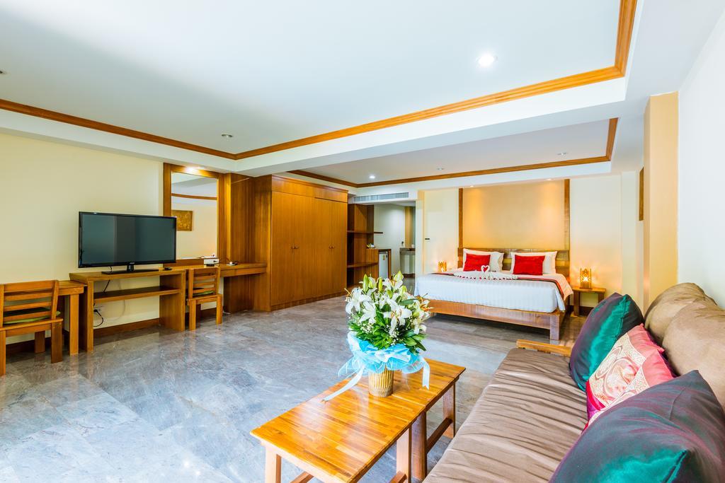 The Windmill Phuket Hotel Rawai Extérieur photo