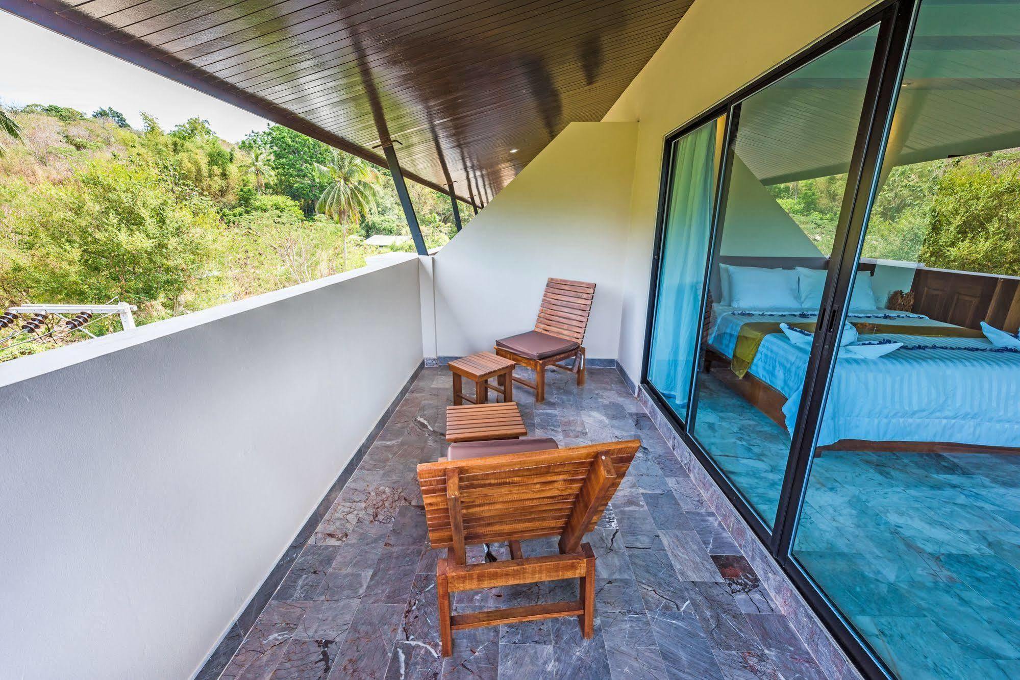 The Windmill Phuket Hotel Rawai Extérieur photo