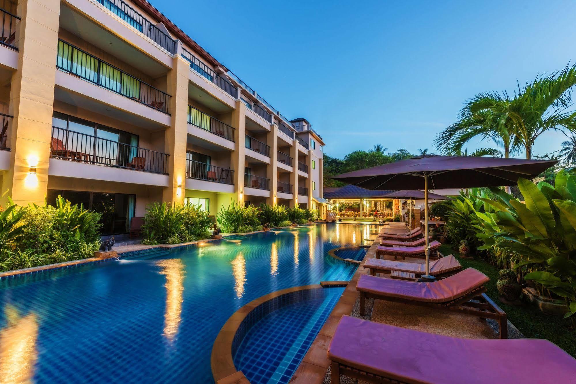 The Windmill Phuket Hotel Rawai Extérieur photo